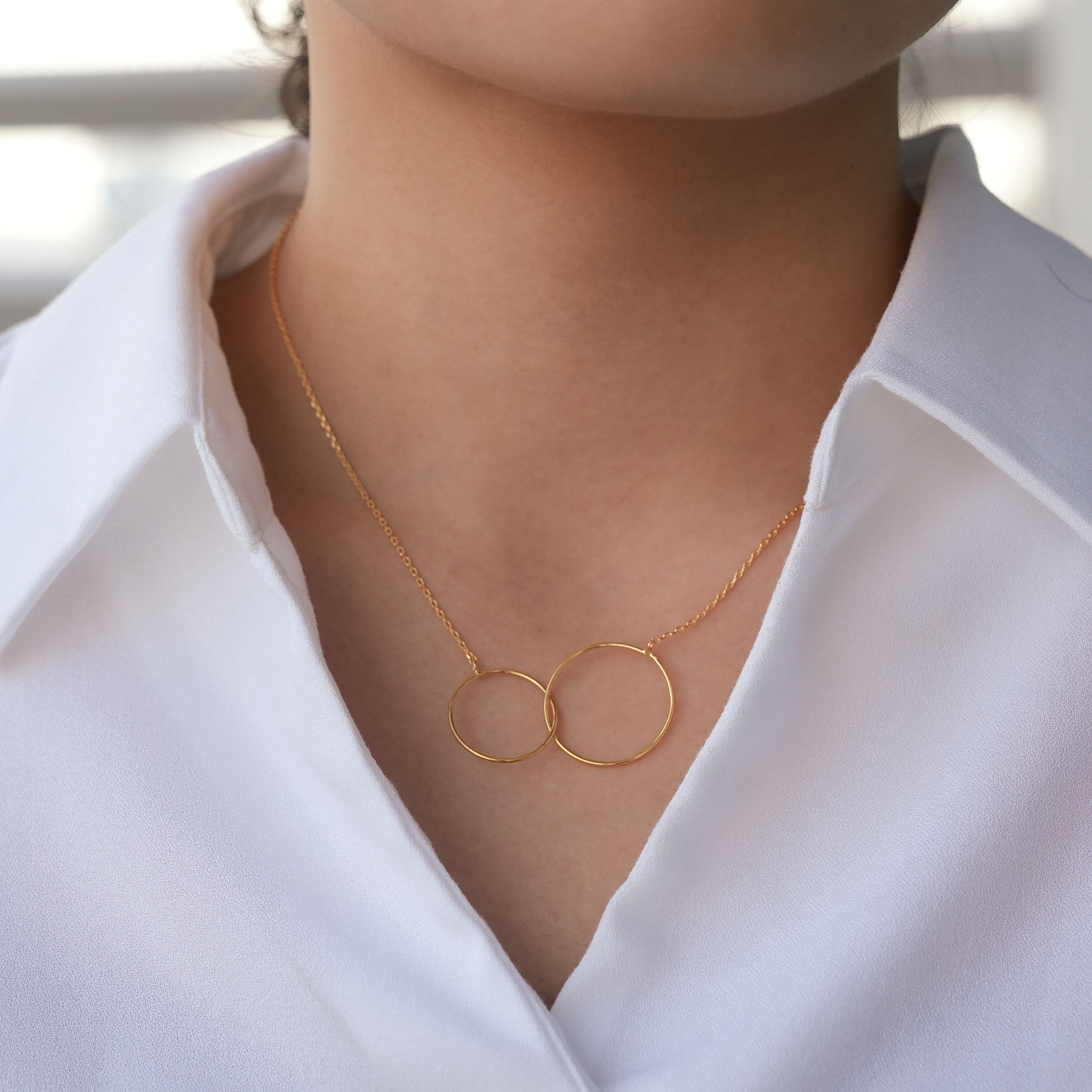 Mom and Daughter - Necklace with Stories