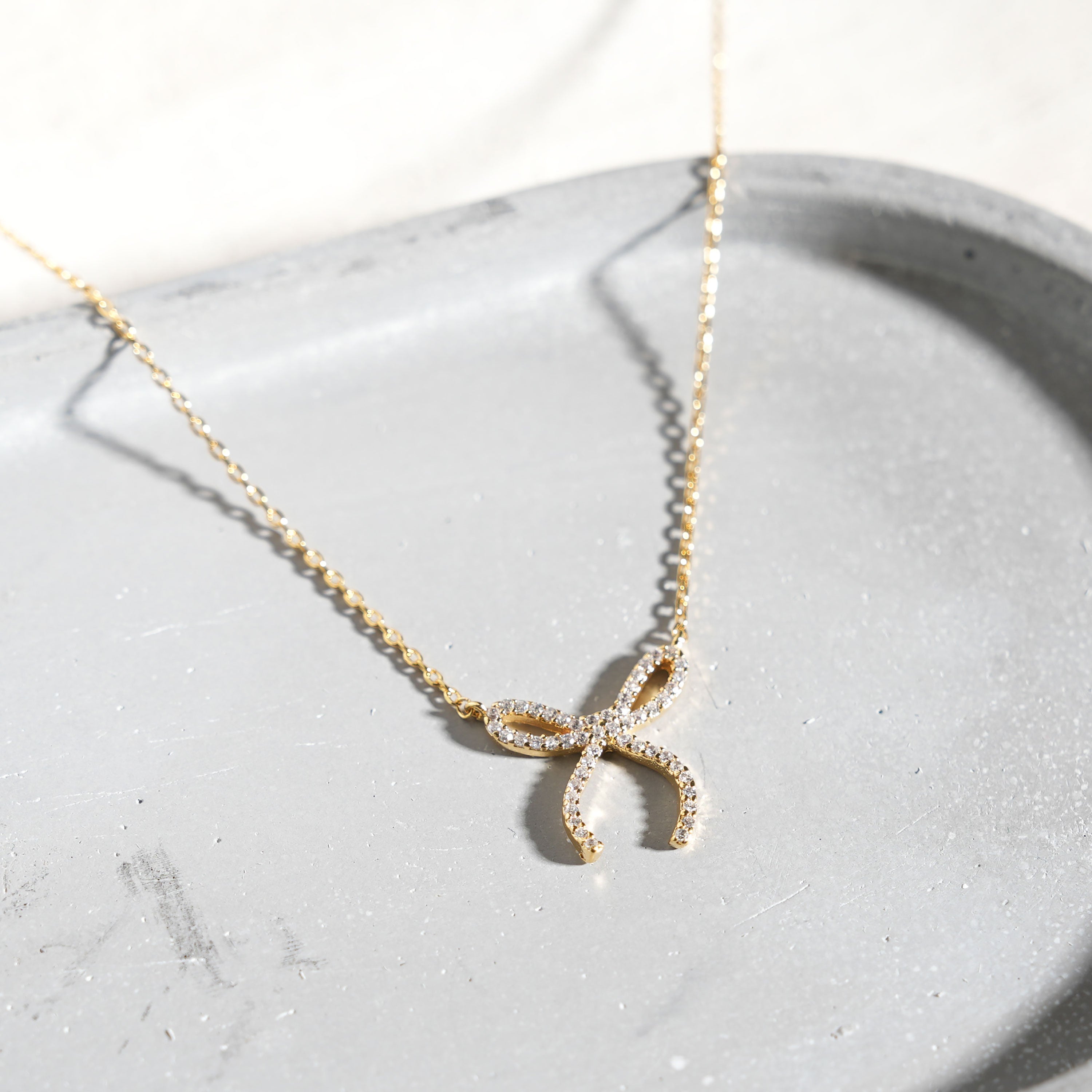 Bow Knot - Necklace with Stories