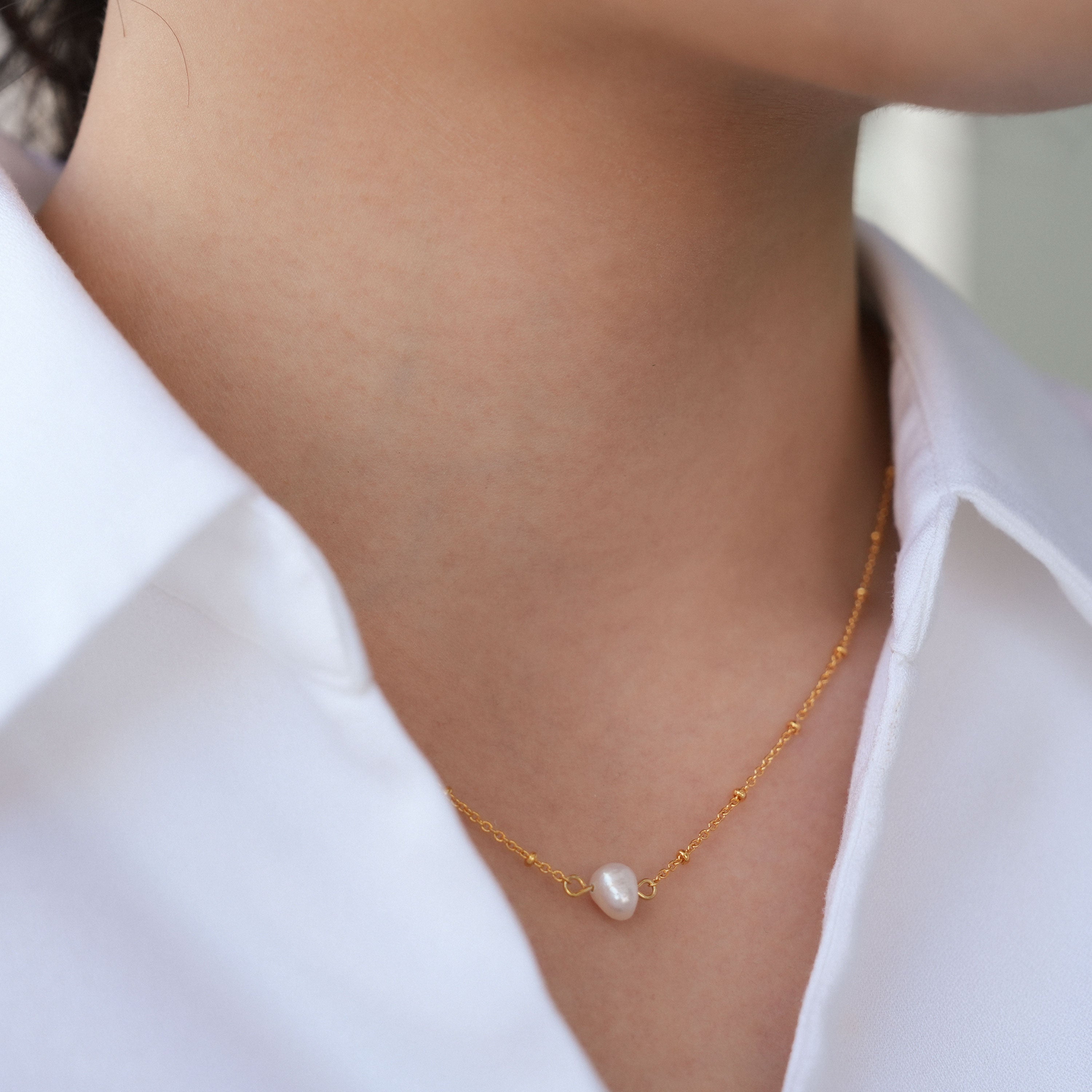 Natural Pearl - Necklace with Stories